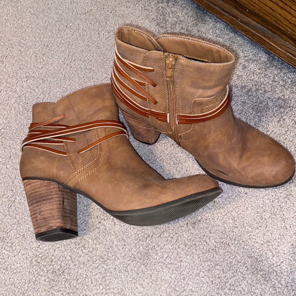 Brown ankle boot